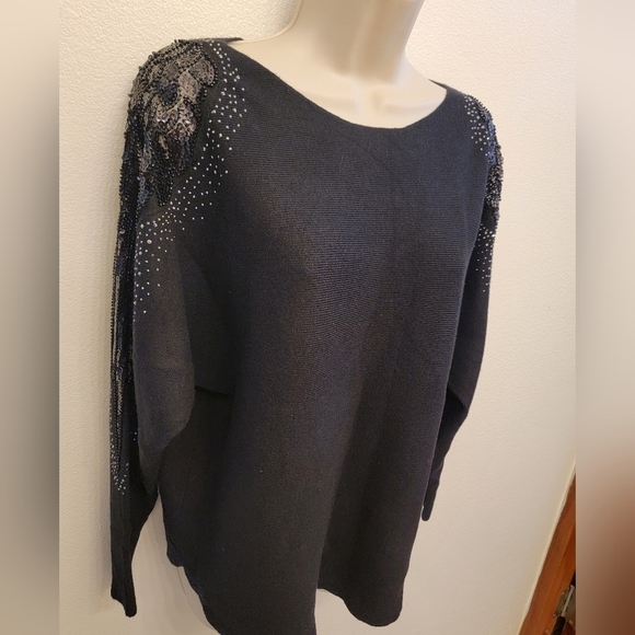 NWT Liv Milano Ladies Sweater - Picture 7 of 9